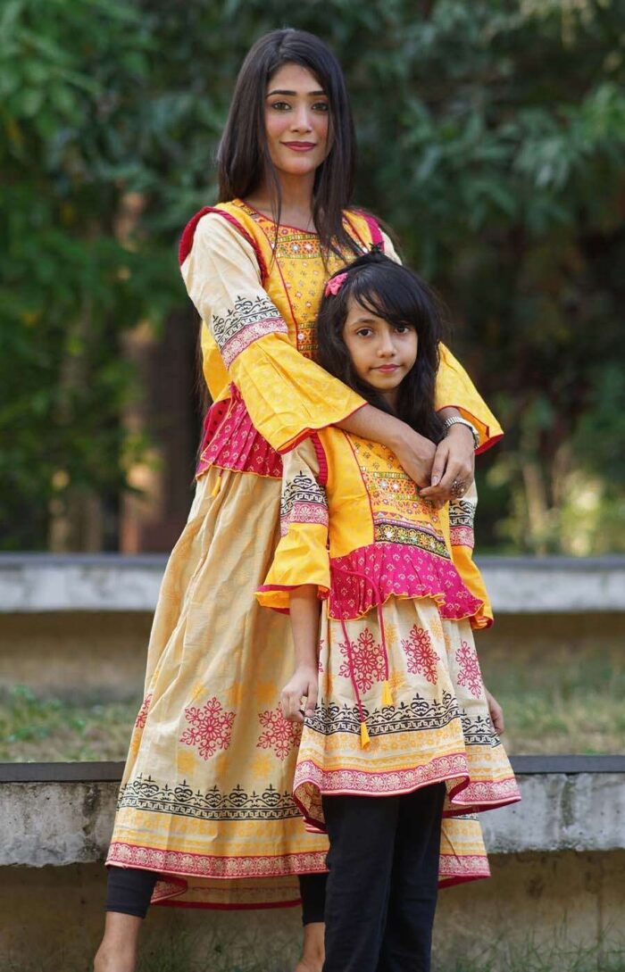 Eyara & Mom - Image 1