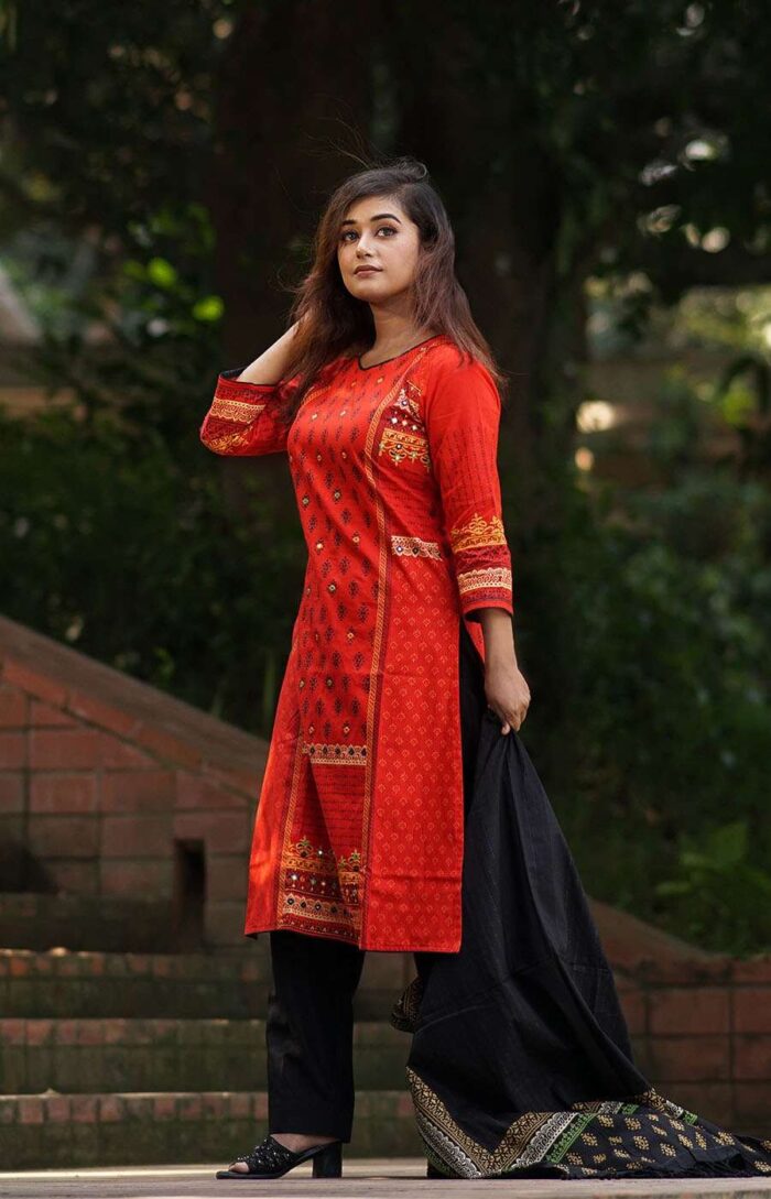 Laiba - SK06 - Image 1