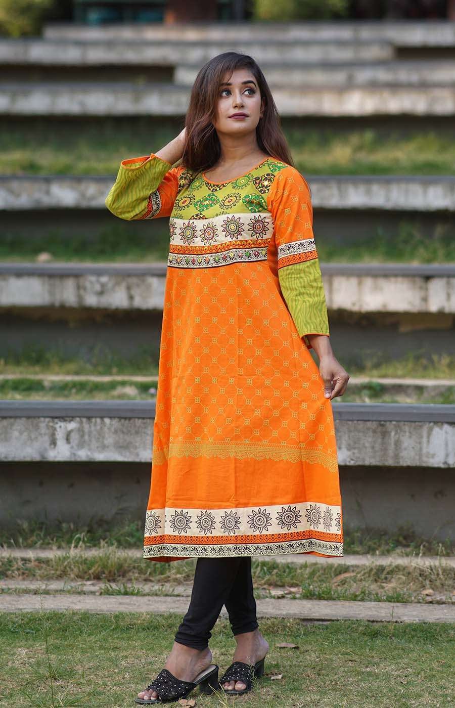 Dress-22.1.jpg Mehus K-05 - Image 1